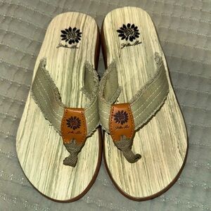 Yellow Box Gerri Sandals in Sage color. Size 7.5. Worn once EUC